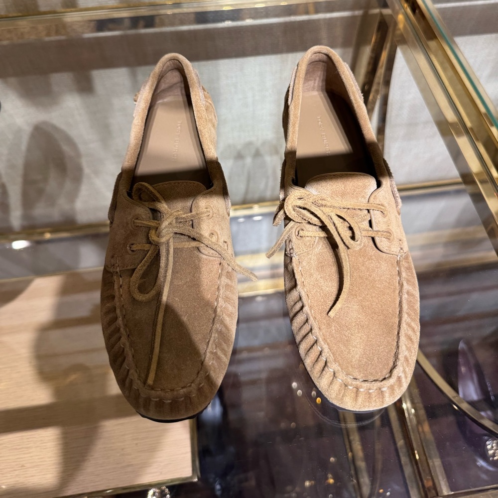 Tory Burch Chelsea Mini Boat Suede Signature Leather Logo Shoe - Picture 1 of 4